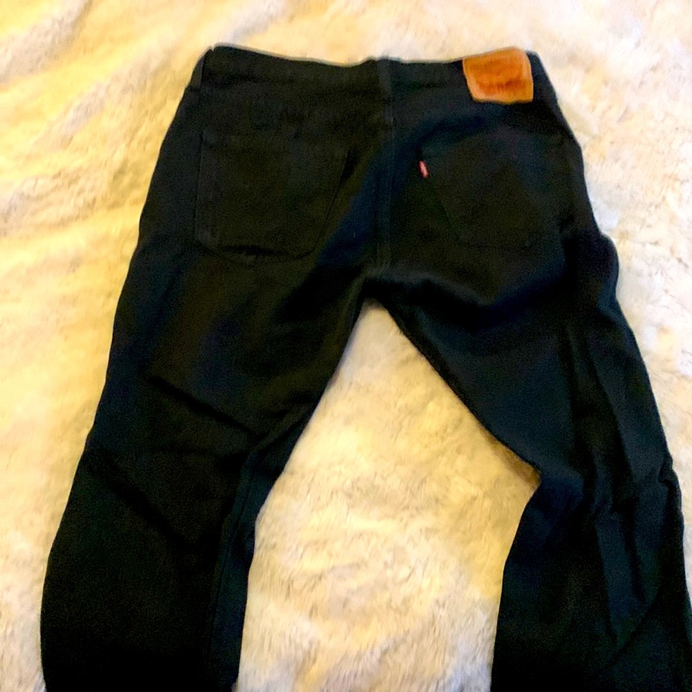 Black Levi’s 501 jeans
